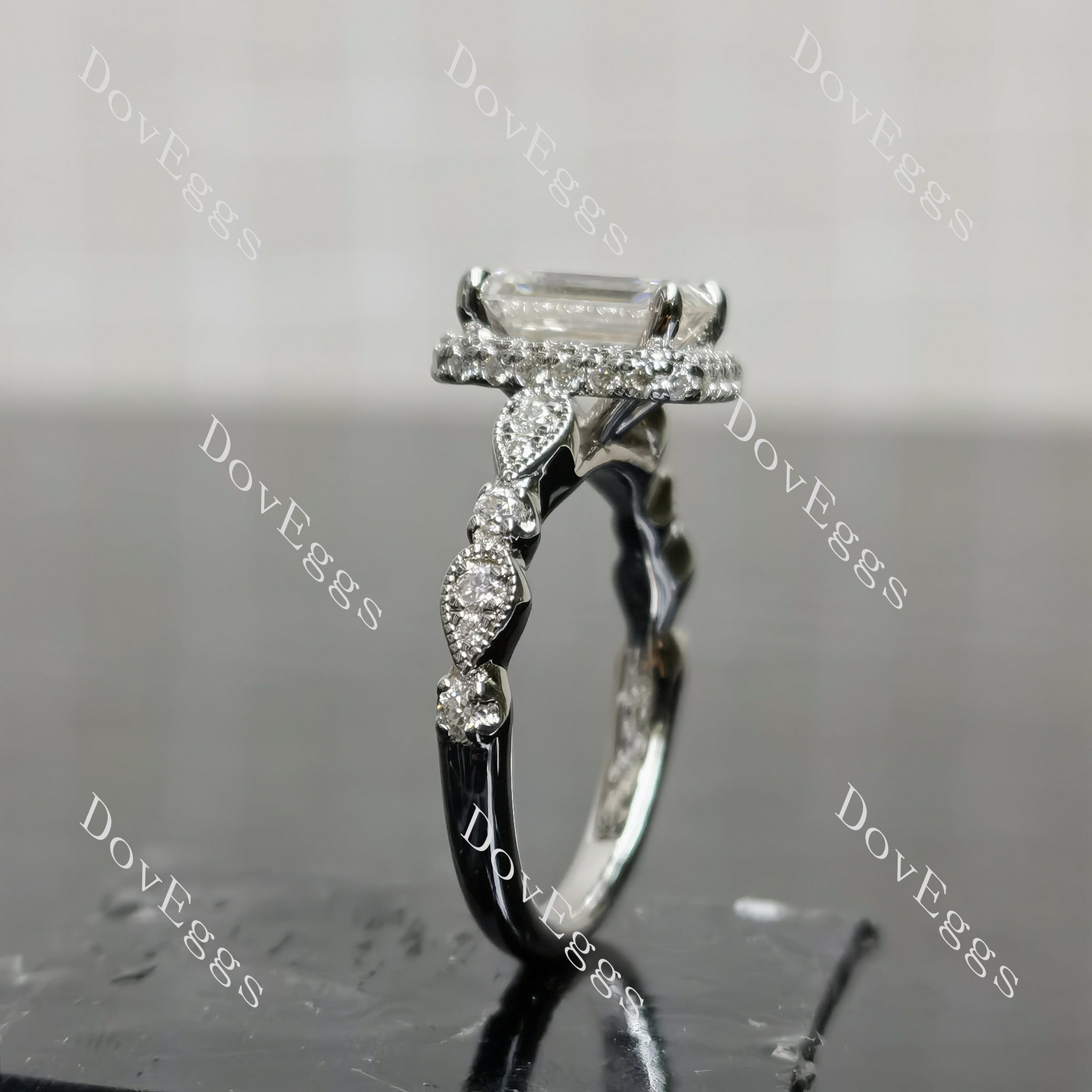 (size 5.5-6.5)Doveggs sterling silver 2ct Emerald moissanite engagement ring