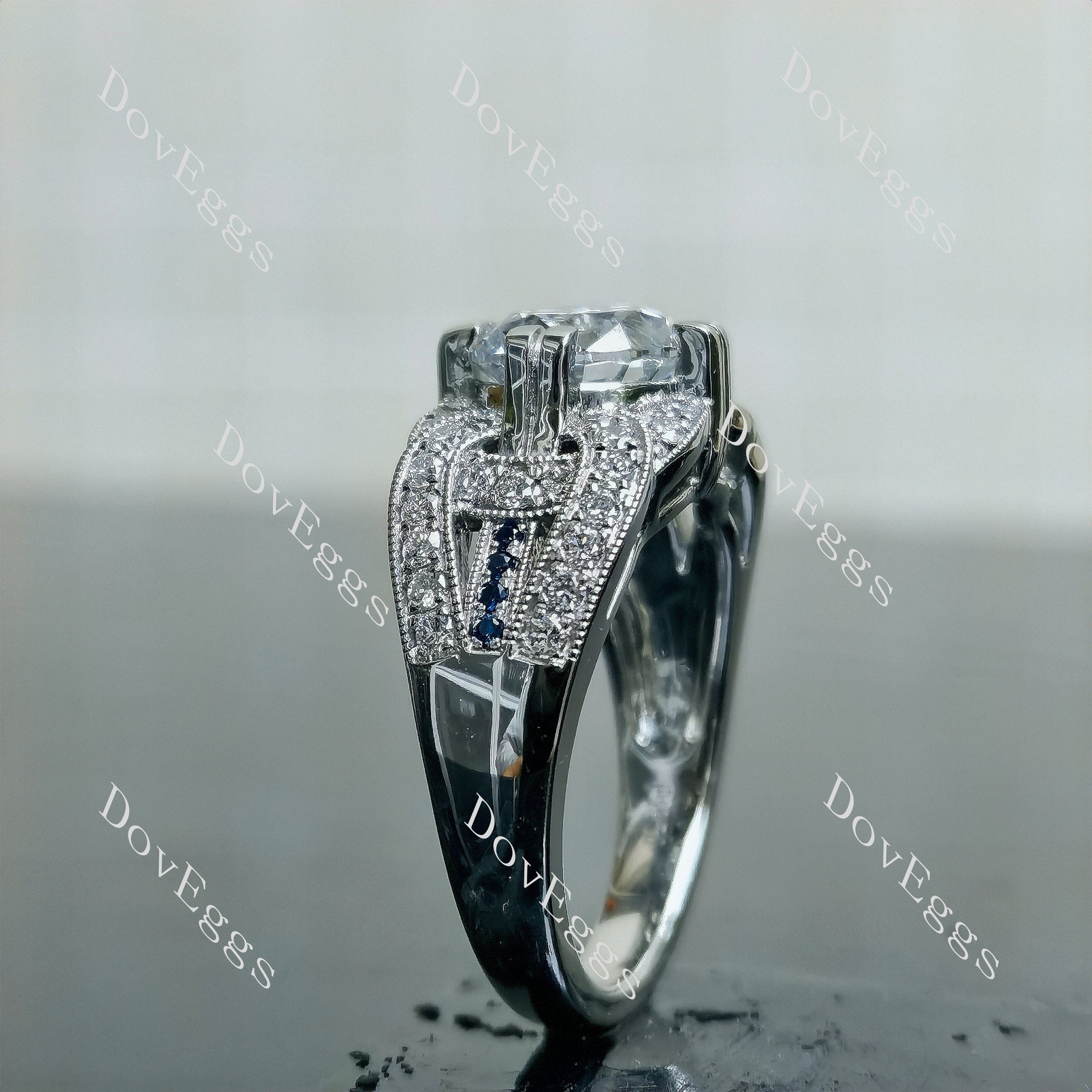 Doveggs Correen Rround Vintage Split Shank Lab Grown Diamond Engagement Ring