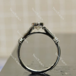 (size 8.5) Doveggs sterling silver 1ct oval moissanite engagement ring