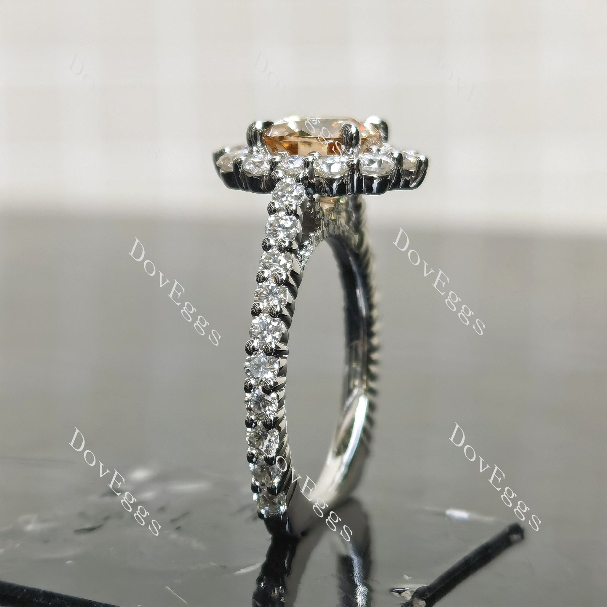 (size 7) Doveggs sterling silver cushion moissanite ring