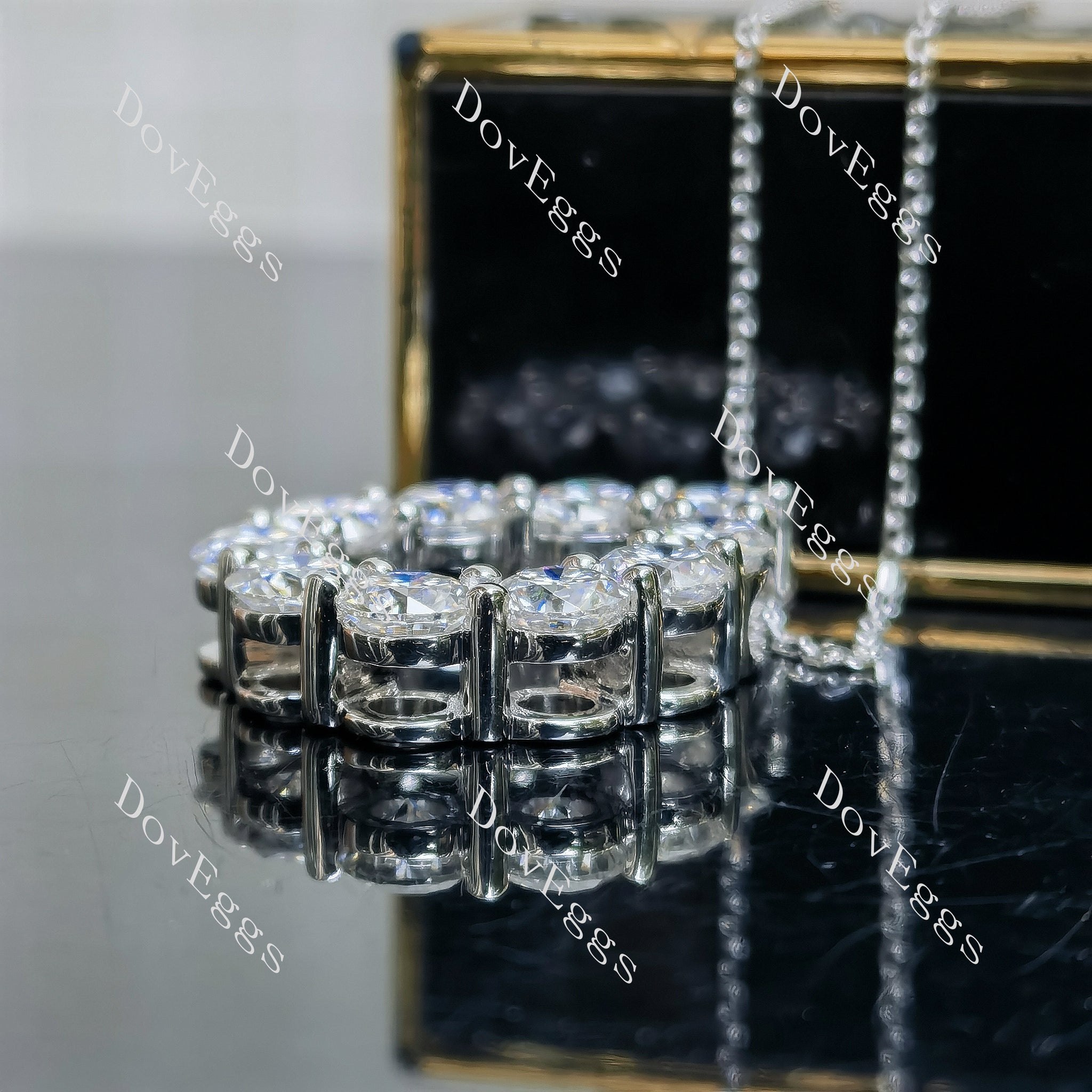 Doveggs round moissanite/lab grown diamond water drop shape pendant necklace(pendant only)