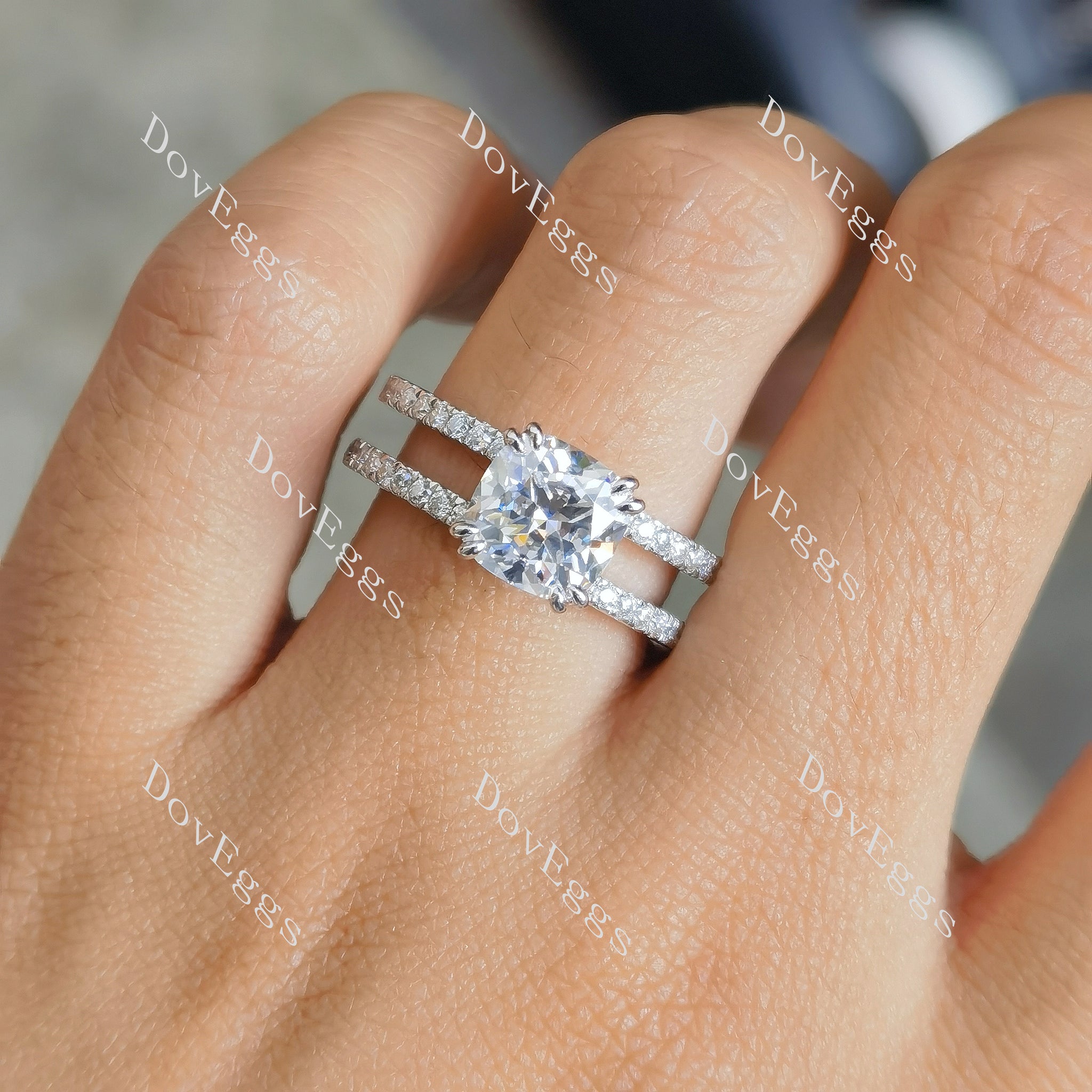 (size 6) Doveggs sterling silver 2ct cushion moissanite engagement ring