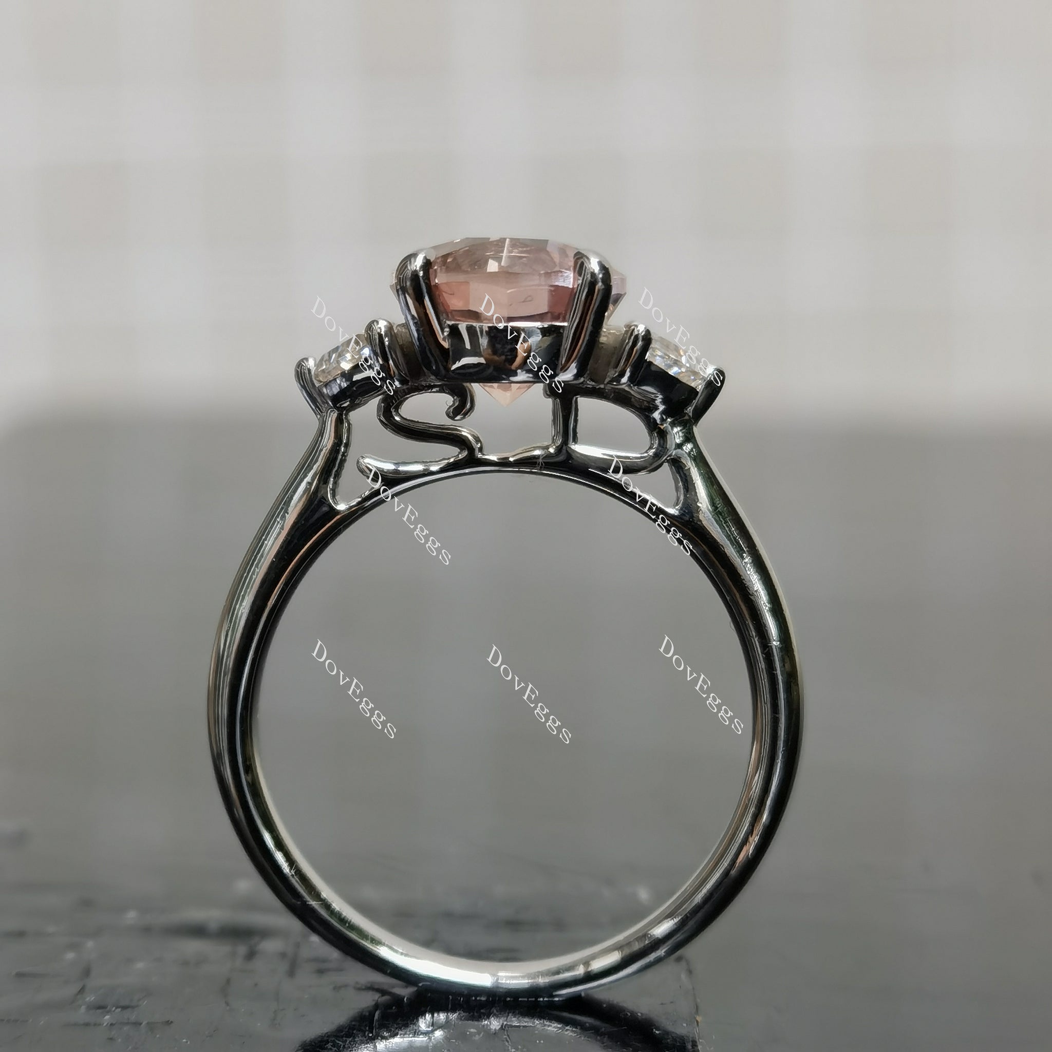 (size 6.5) Doveggs 3ct oval pink peach sapphire engagement ring