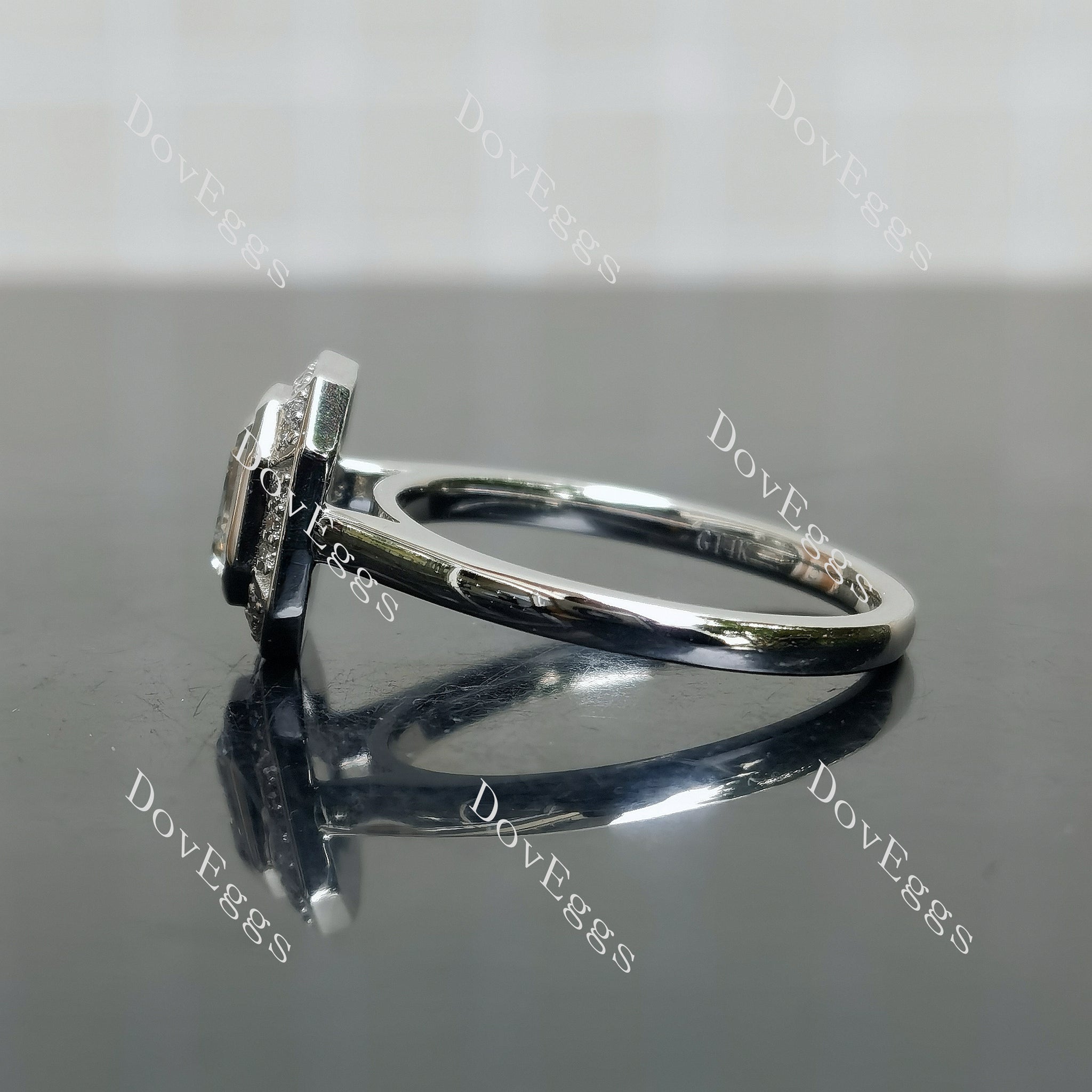 Doveggs Asscher Halo Bezel Lab Grown Diamond Engagement Ring
