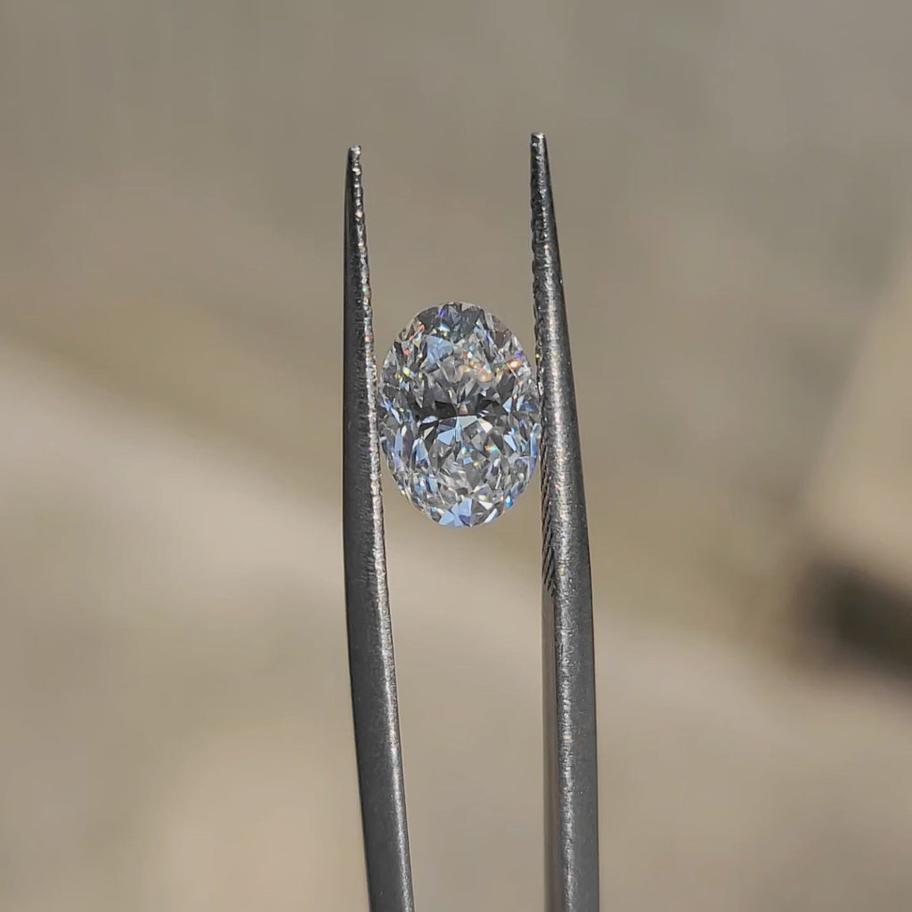 Water ripple light effect video on oval diamond