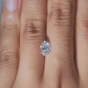 Modeled video of 1.03ct oval diamond under evening indoor lights