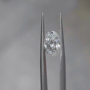 Sunlight video showing 2.028ct oval rose cut's distinctive faceting