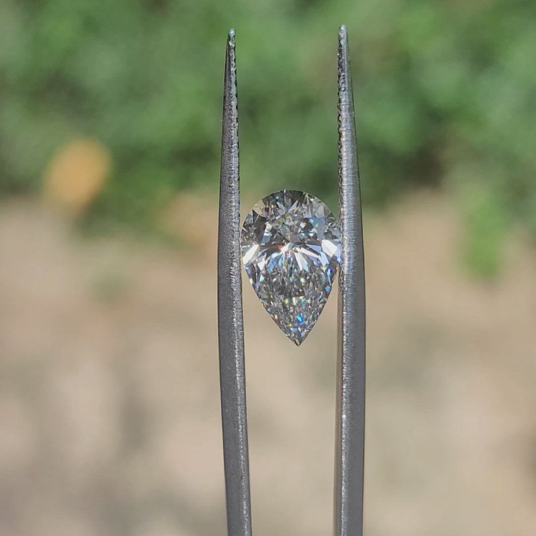 Sunlit brilliance video of 2.31ct pear F color VS2 diamond