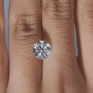 Hand-modeled video showcasing ideal proportions in warm light