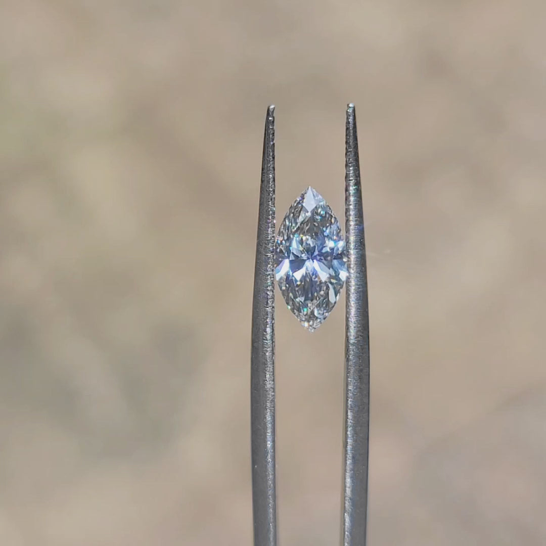 Sunlight video of 1.20ct marquise diamond's fiery sparkle