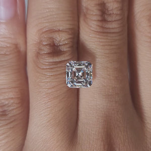 video of 2.280ct asscher diamond in ambient light