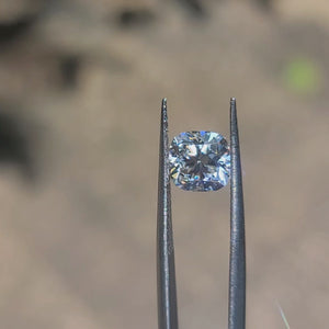 Outdoor sparkle video of 2.102ct cushion F color VVS2 diamond