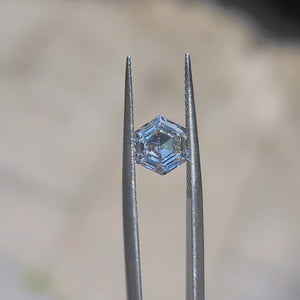 Sunlight video highlighting 2.137ct hexagon D color VVS2 diamond's brilliance