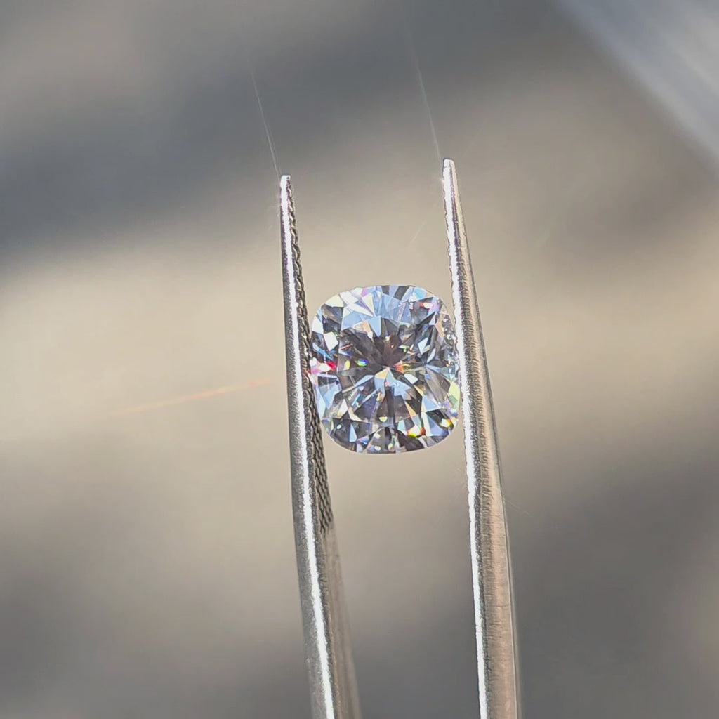 Doveggs Crown Arrow Cut Elongated Cushion Moissanite Loose Stone in Sunlight