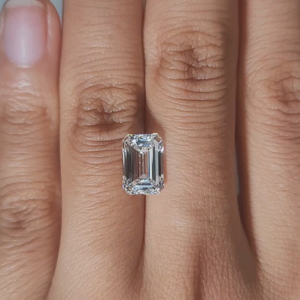Hand-modeled video in evening lighting
