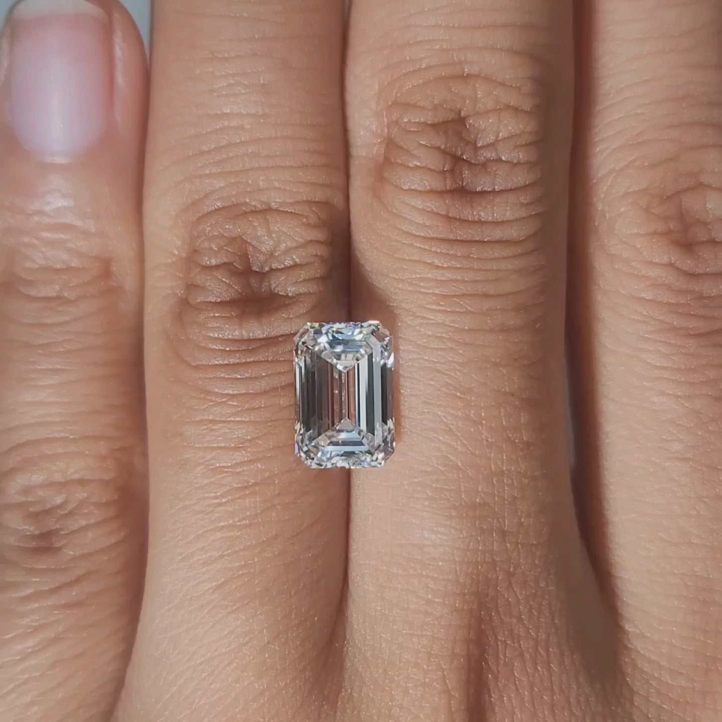 Hand-modeled video in evening lighting