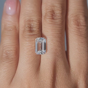Elegant video of 3.21ct emerald diamond in warm lighting