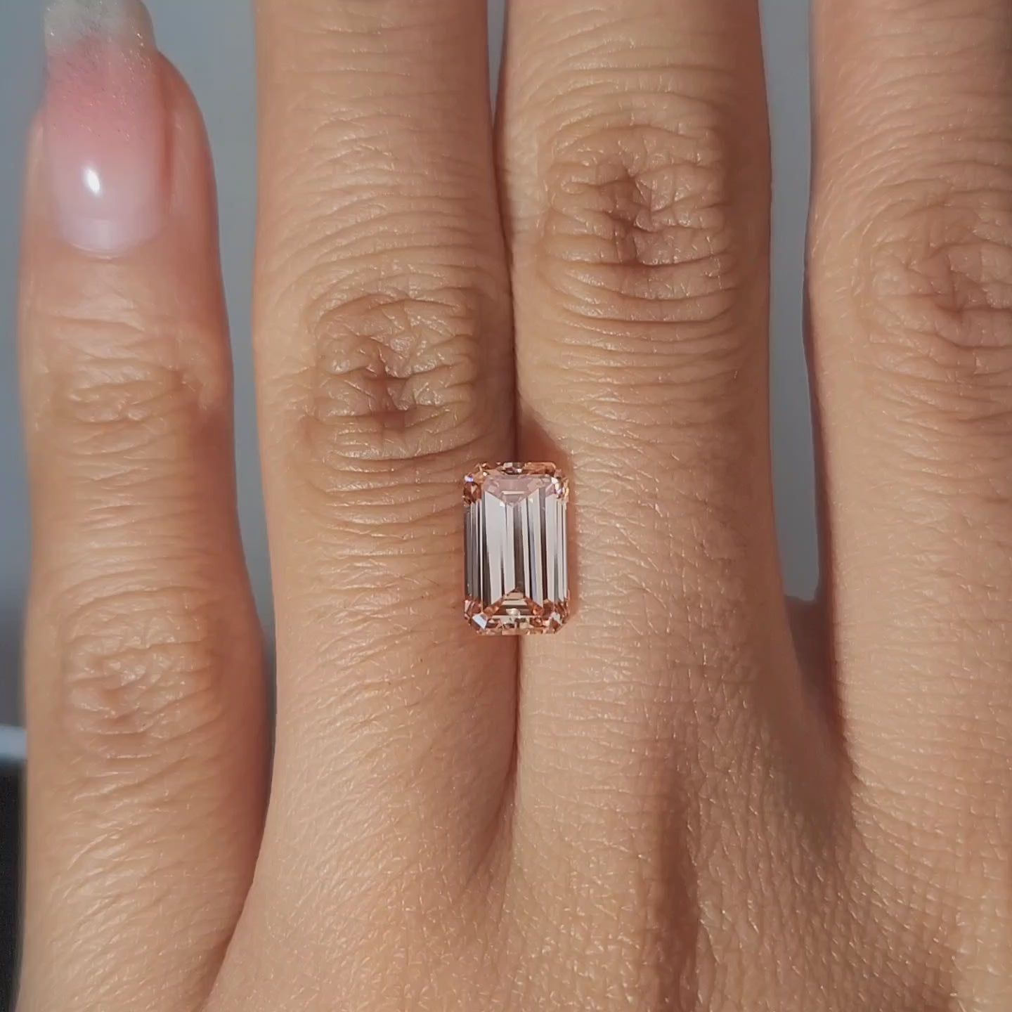 Diamond hand comparison in natural Lighting 