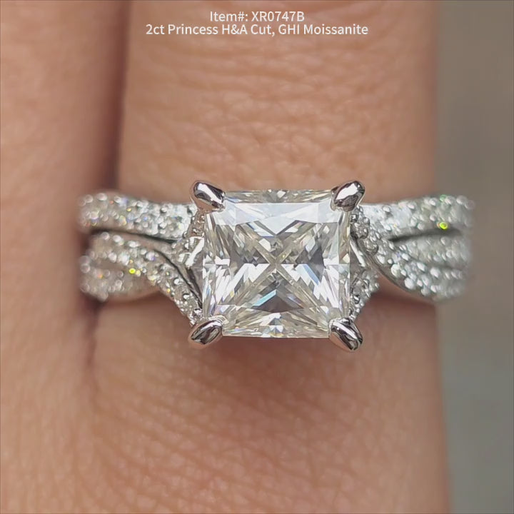  DovEggs 2ct Princess cut moissanite ring sparkling in sunlight video.
