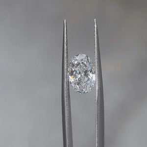 Sparkle video of 2.108ct oval rose cut's large facet pattern