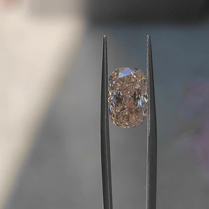 4.200ct cushion cut fancy pink diamond color comparison in sunlight
