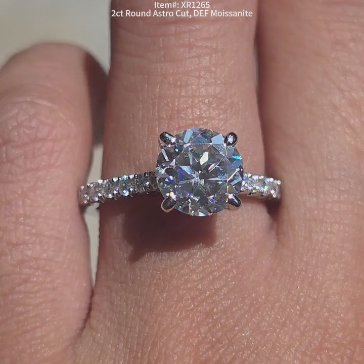 DovEggs DEF color Astro round  moissanite ring sparkling in sunlight video