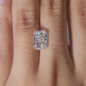 Modern video of 3.03ct radiant diamond in warm lighting