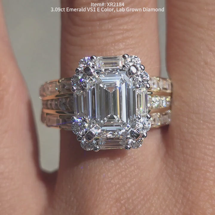  DovEggs Emerald cut Lab Grown Diamond ring sparkling in sunlight video.