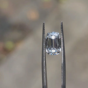 Outdoor video of 3.02ct old mine cut's D color depth