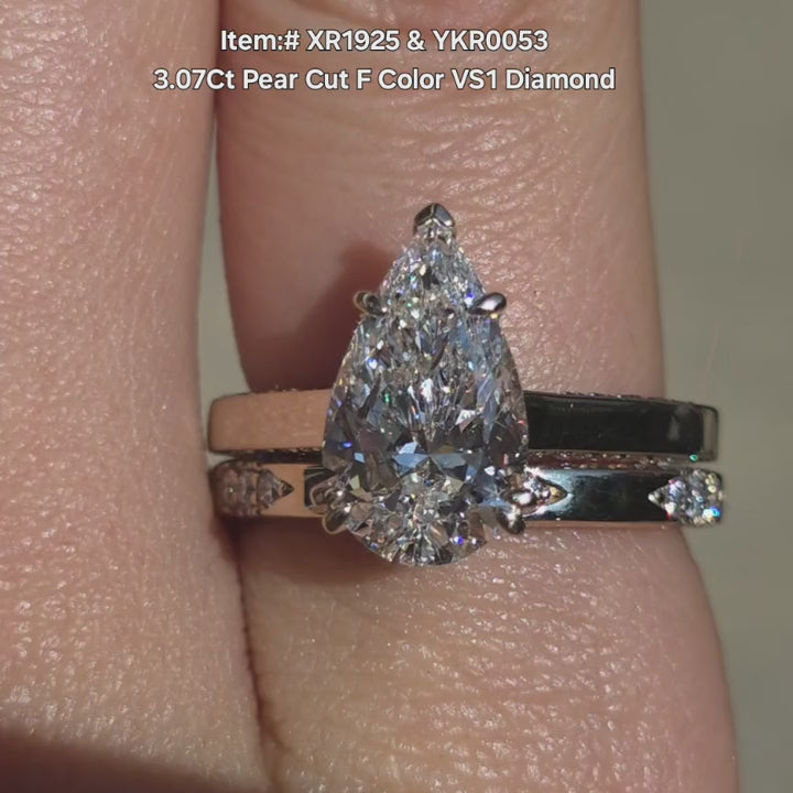 DovEggs Pear Lab Diamond ring  for women sparkling under sunlight video.
