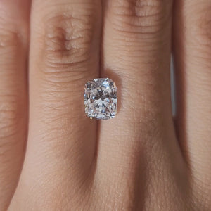 Vintage-inspired setting video of 2.12ct cushion diamond