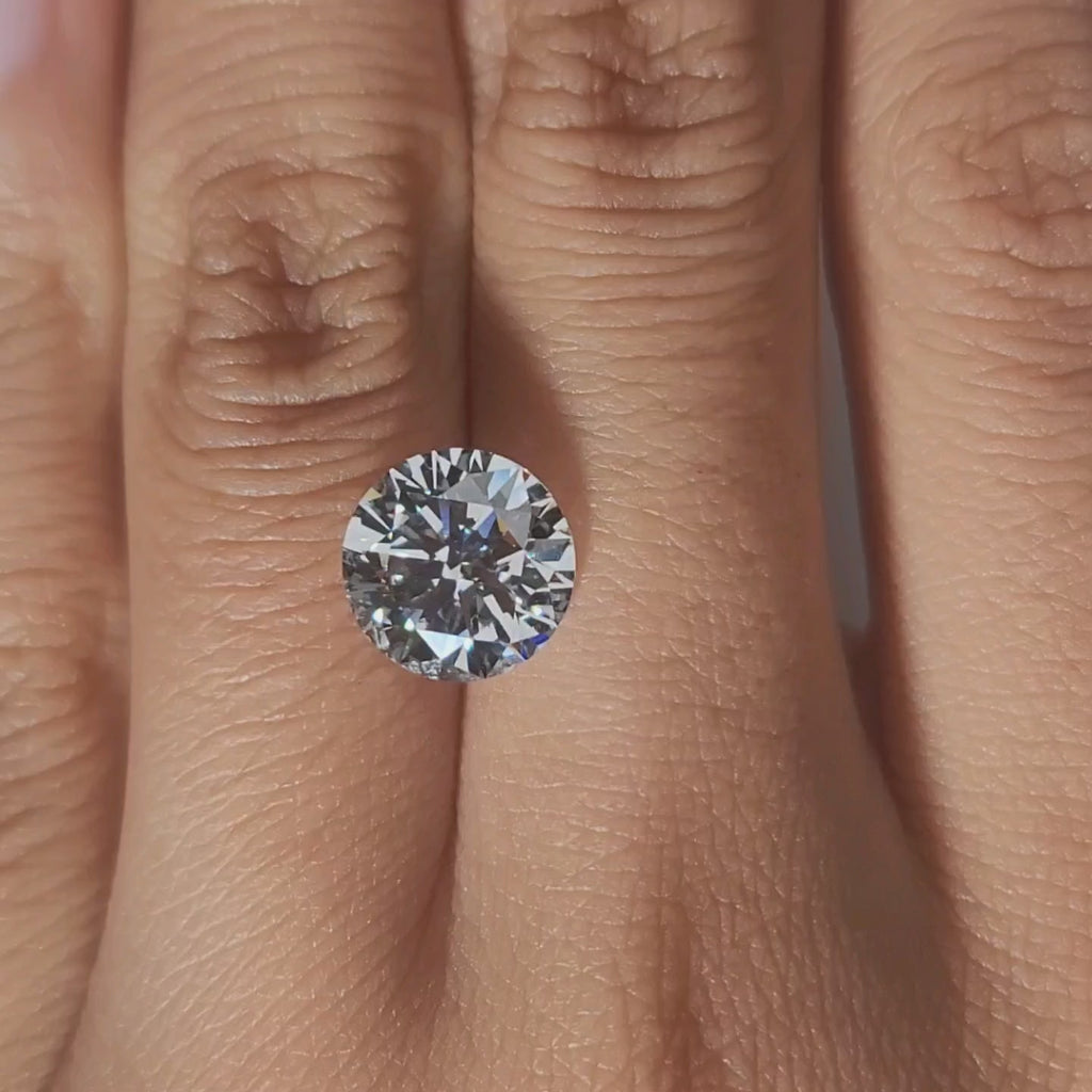 Close-up slow motion of 3.121ct ideal cut's lab diamond ight performance