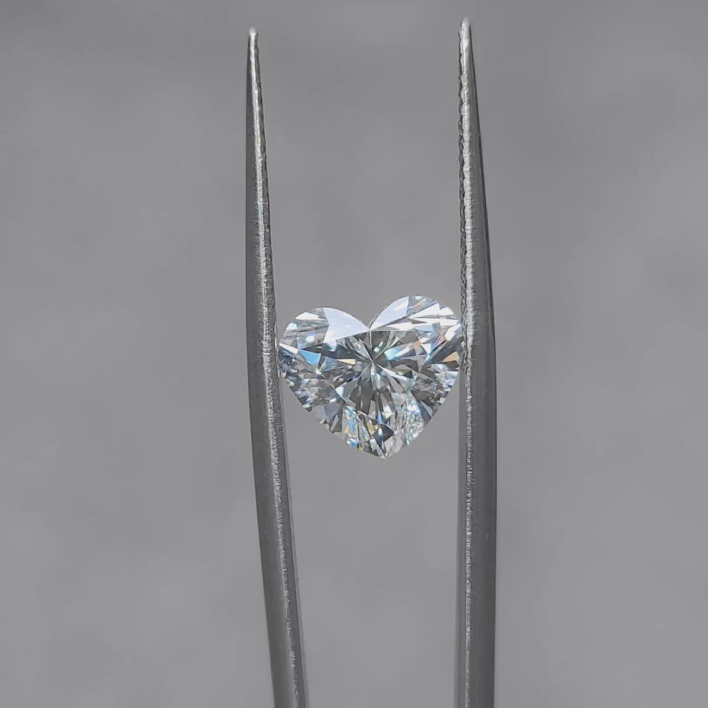 Sunlit video of 3.35ct heart diamond's elegant curves