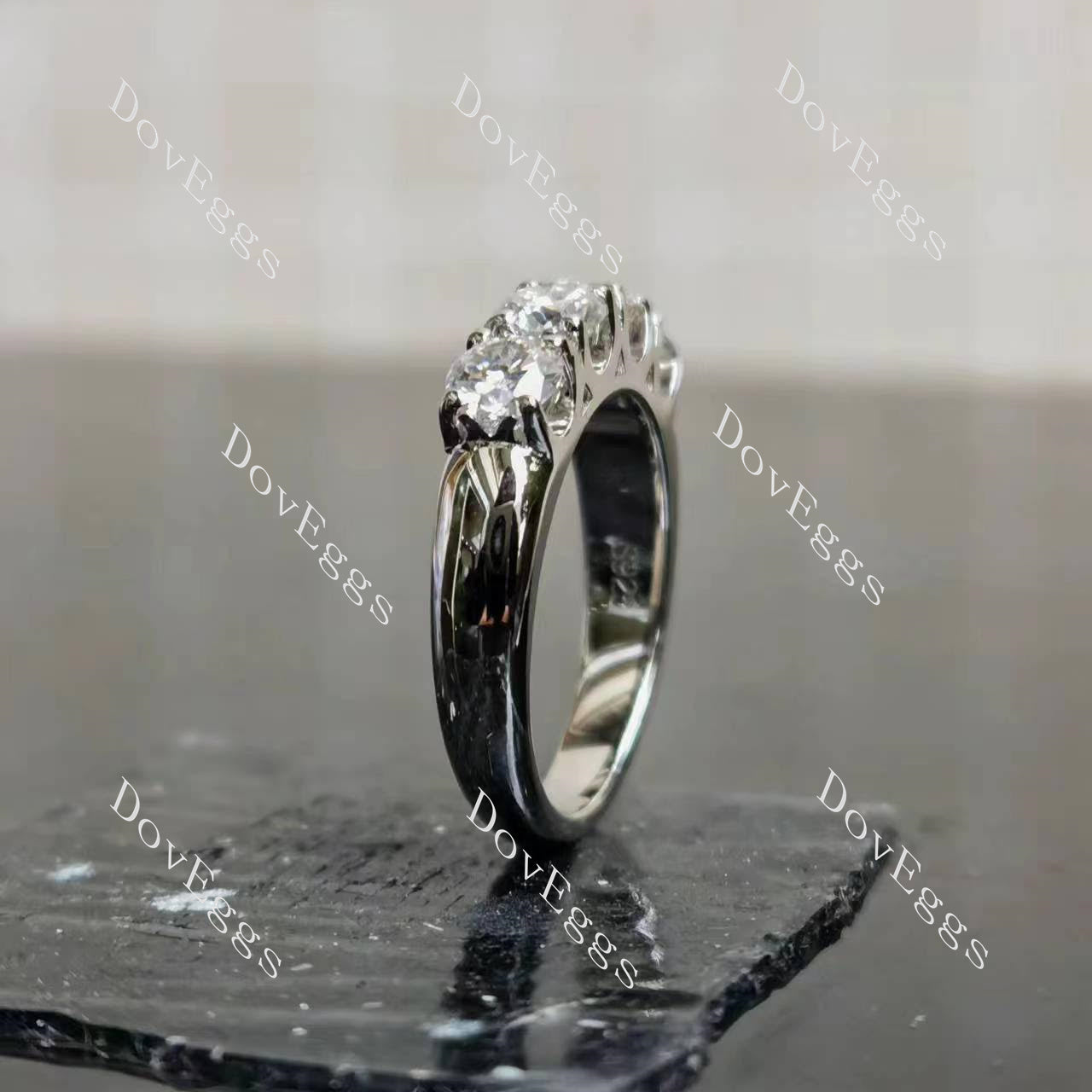 (size 4.25) Doveggs sterling silver 1ct round moissanite bridal set(2rings)