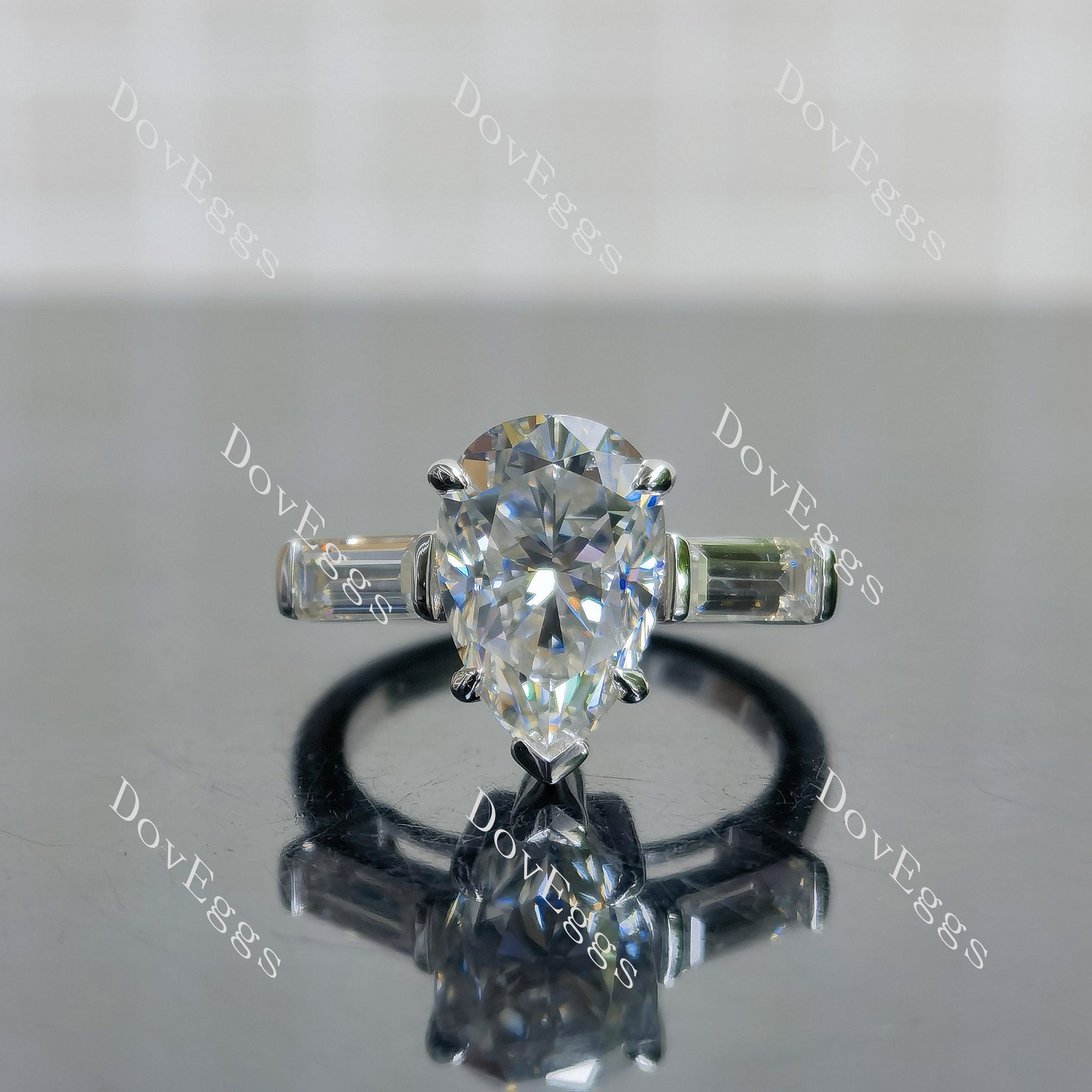 (size 6.25) Doveggs sterling silver 5ct pear moissanite ring