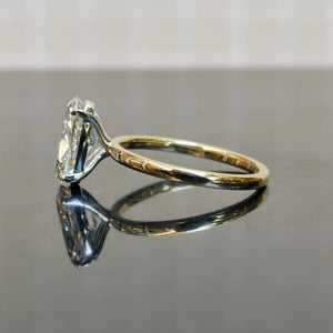 Semi mount for 2.75ct oval Stone