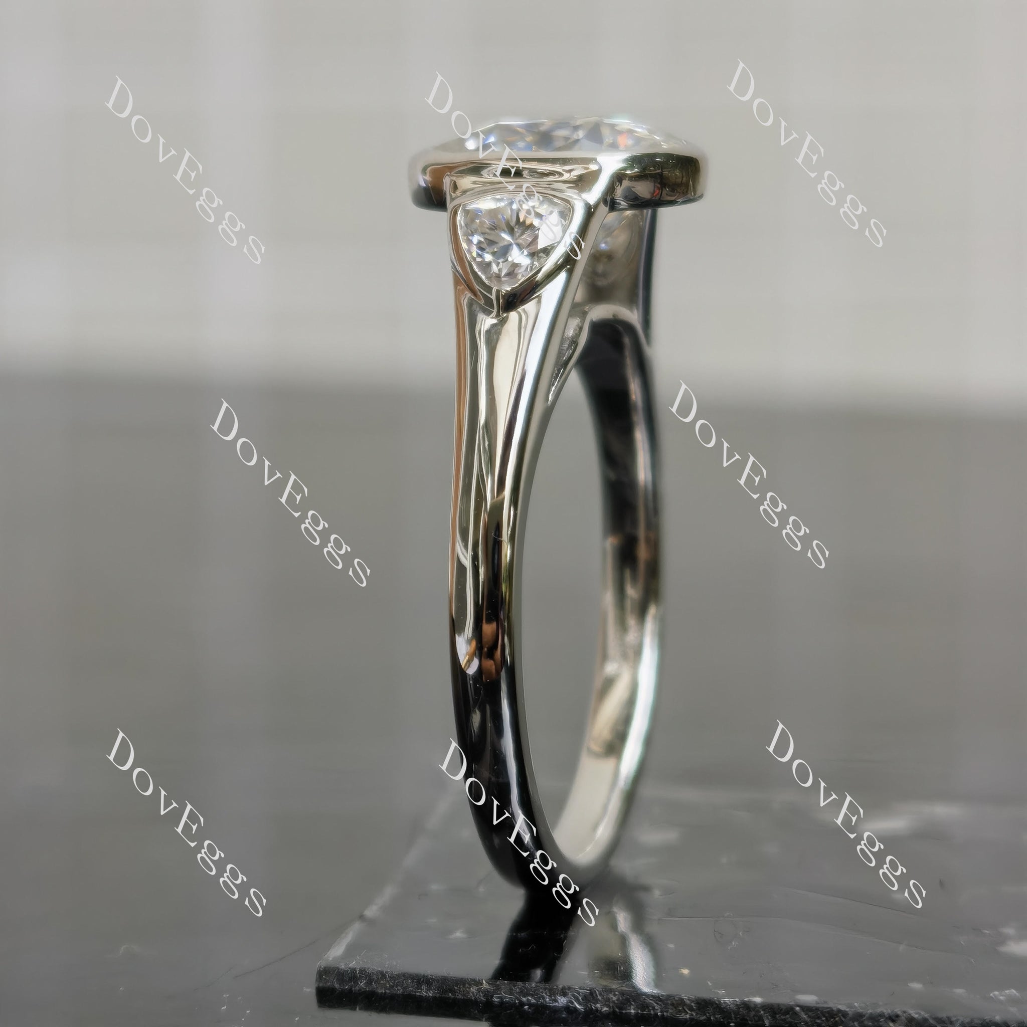 (size 10.5) Doveggs sterling silver 3ct oval nova cut moissanite engagement ring