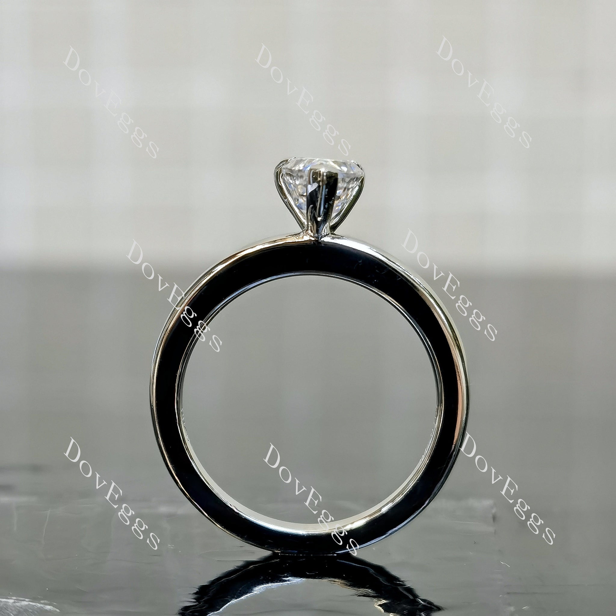 (size 5) Doveggs sterling silver 1ct pear moissanite engagement ring