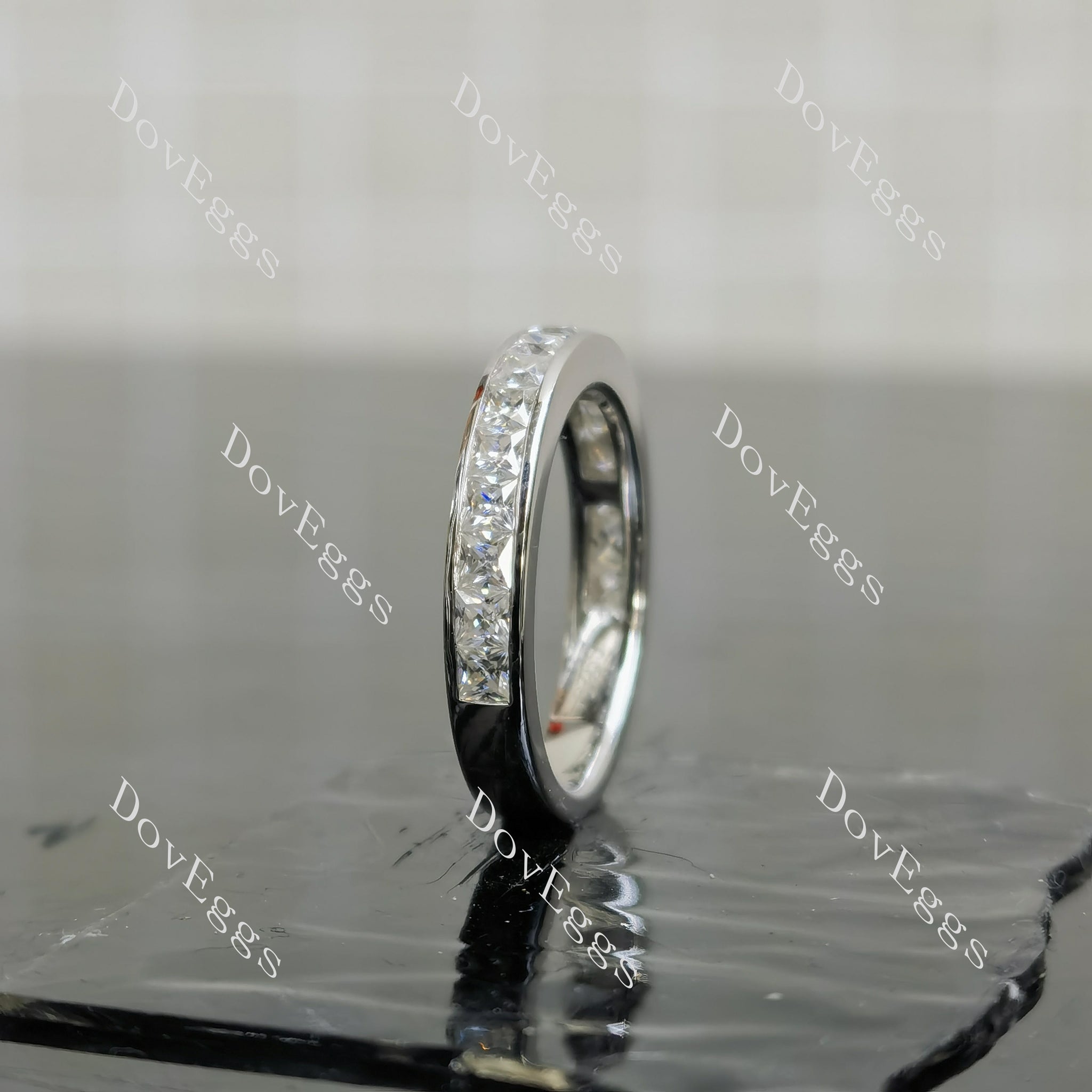 (size 3.5) Doveggs sterling silver princess moissanite wedding band