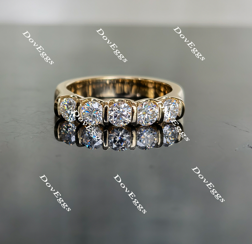 Doveggs Five stone moissanite wedding band/moissanite ring-4mm band width
