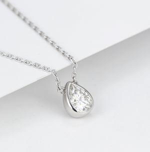 doveggs bezel 1.5 carat gh color moissanite pendant necklace in sterling silver