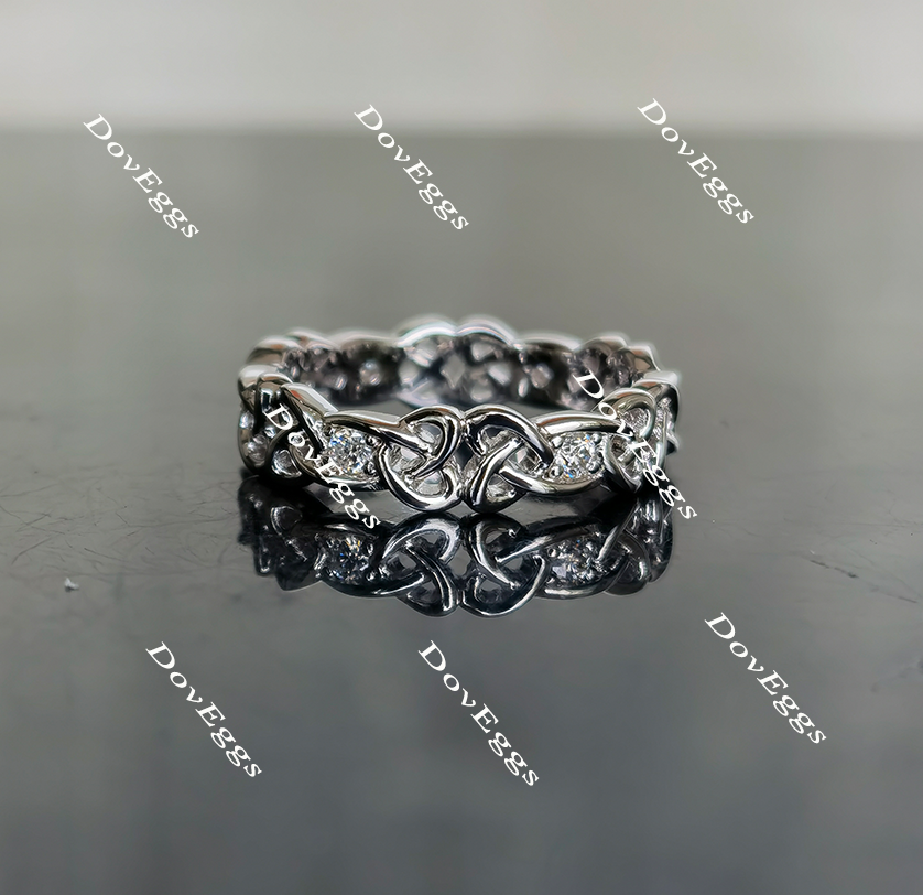 Doveggs round hollow out moissanite/lab grown diamond wedding band-4.7mm band width