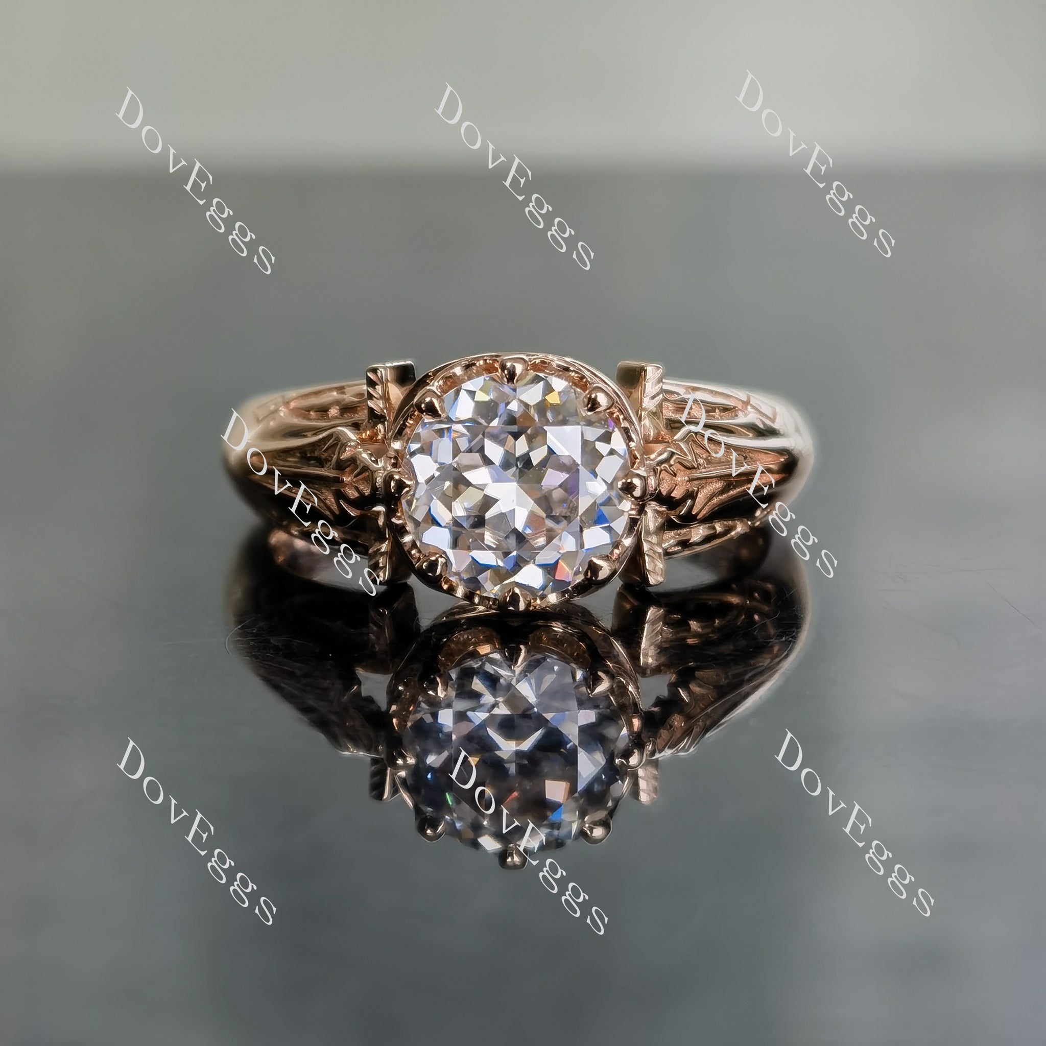 Doveggs round vintage moissanite engagement ring