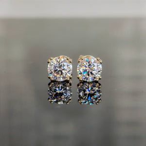 Doveggs solitaire round moissanite stud earring for women