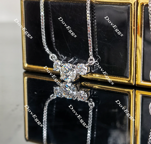 Doveggs three stone round moissanite/lab grown diamond pendant necklace for women