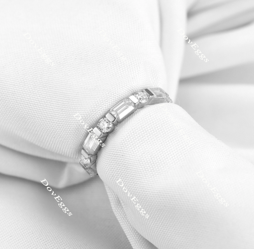 Doveggs Emerald art deco moissanite /lab grown diamond wedding band