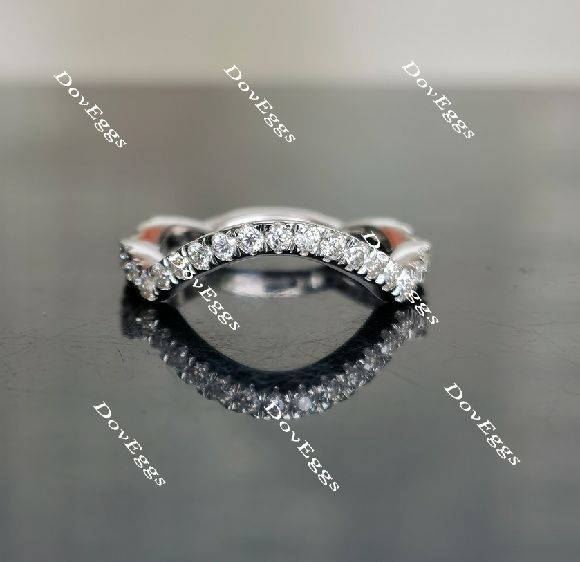 Doveggs round curved moissanite/lab grown diamond wedding band (one piece of wedding band only)
