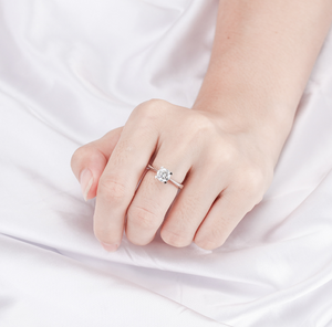 doveggs round solitaire moissanite engagement ring