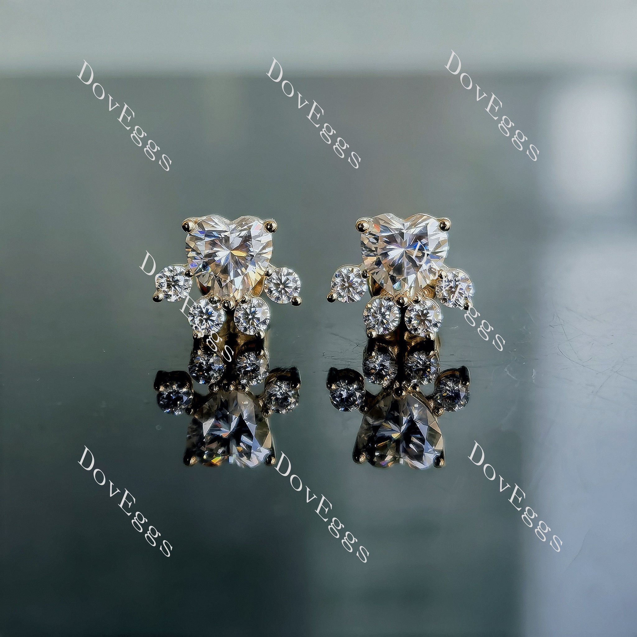 Doveggs heart floral moissanite stud earrings for women