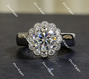 round moissanite engagemnt ring